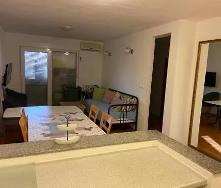 Strbac Apartment *